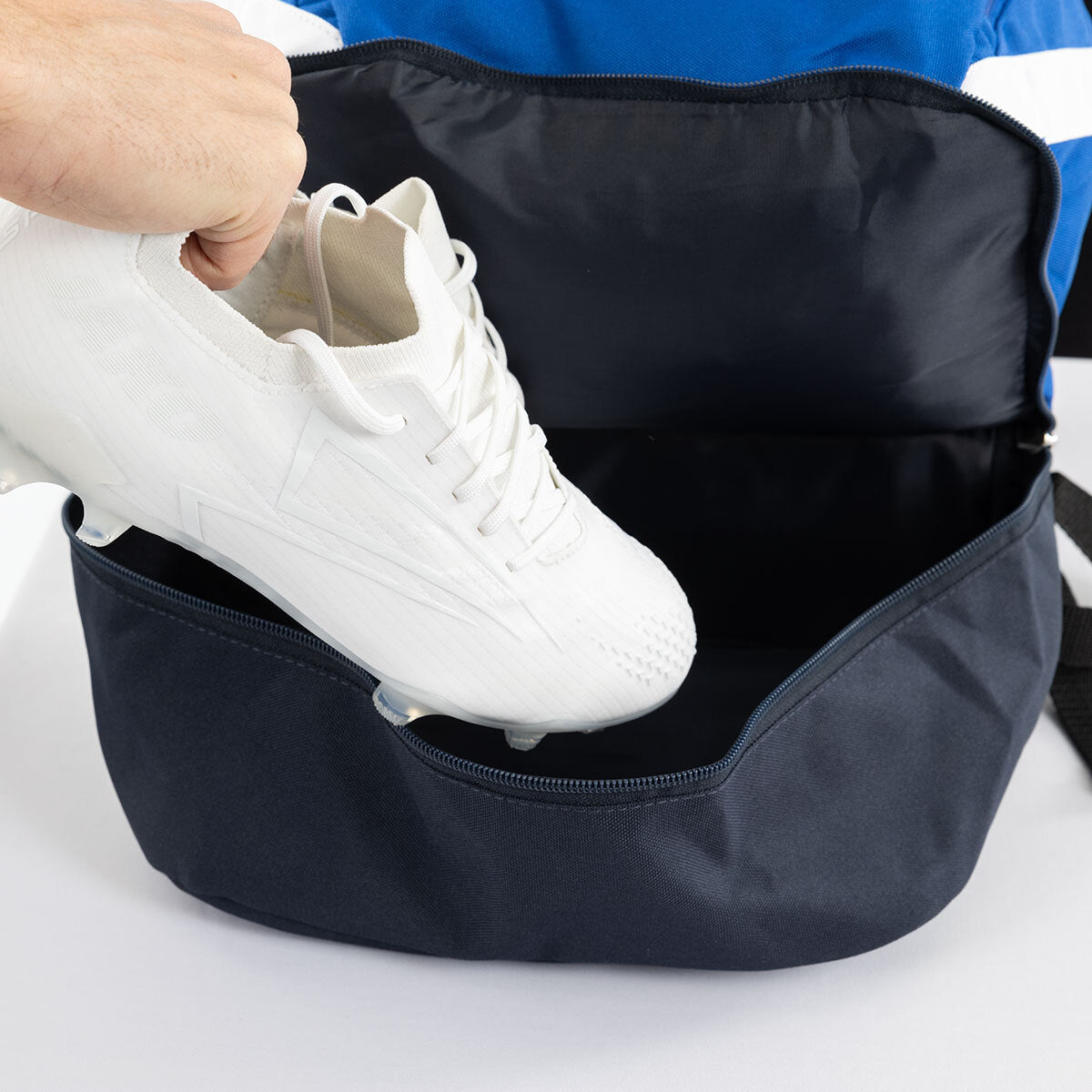Rucsac Sport ICONIC cu Compartiment Ghete – Ghiozdan Fotbal & Antrenament | JAKO Romania