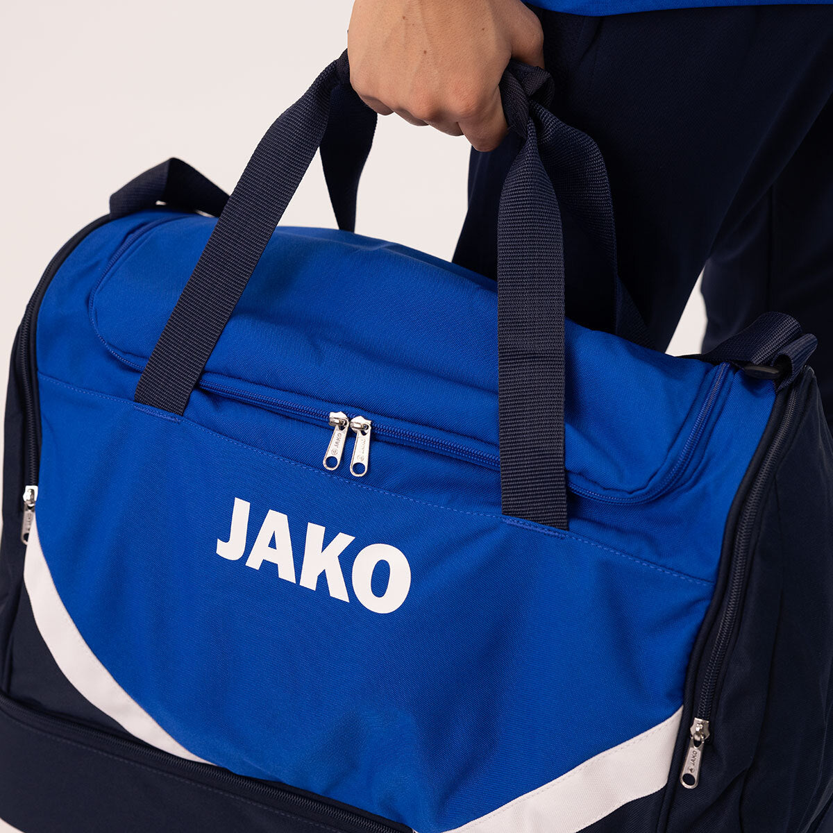 Geantă Sport JAKO ICONIC cu Compartiment Ghete – Geantă Echipament Fotbal | JAKO Romania