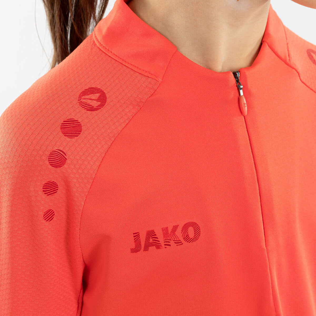 Bluză zip-top LIGHT FLOW – Bluză cu fermoar și material elastic | JAKO Romania